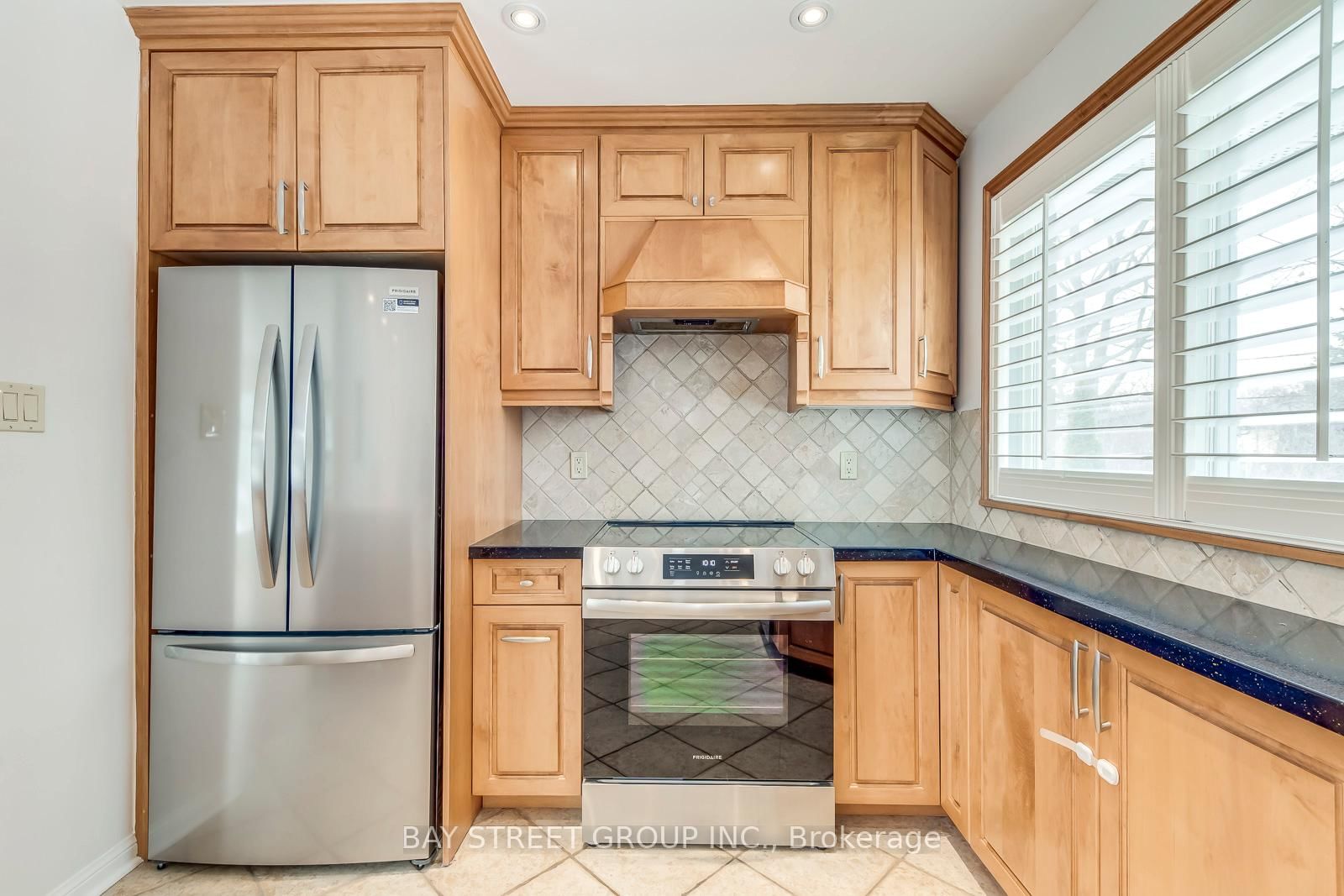 Detached House for sale at 49 Rayne Avenue, Oakville, Ontario, L6H 1C1 - College Park - MLS: W12847220