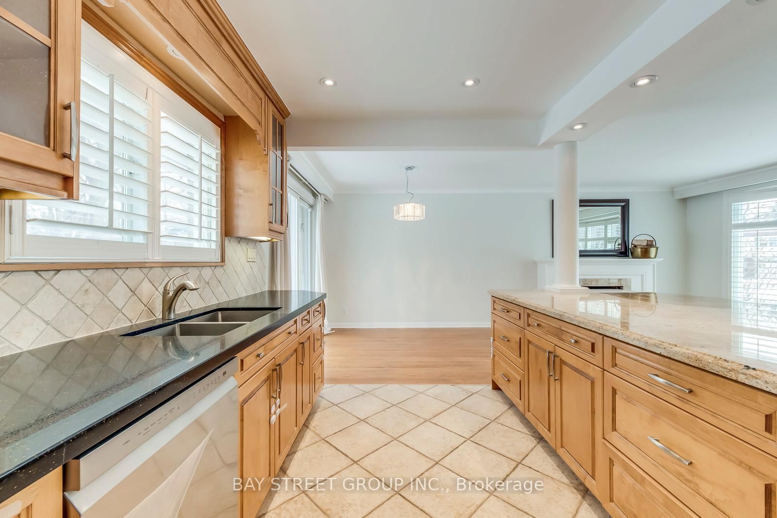 Detached House for sale at 49 Rayne Avenue, Oakville, Ontario, L6H 1C1 - College Park - MLS: W12847220