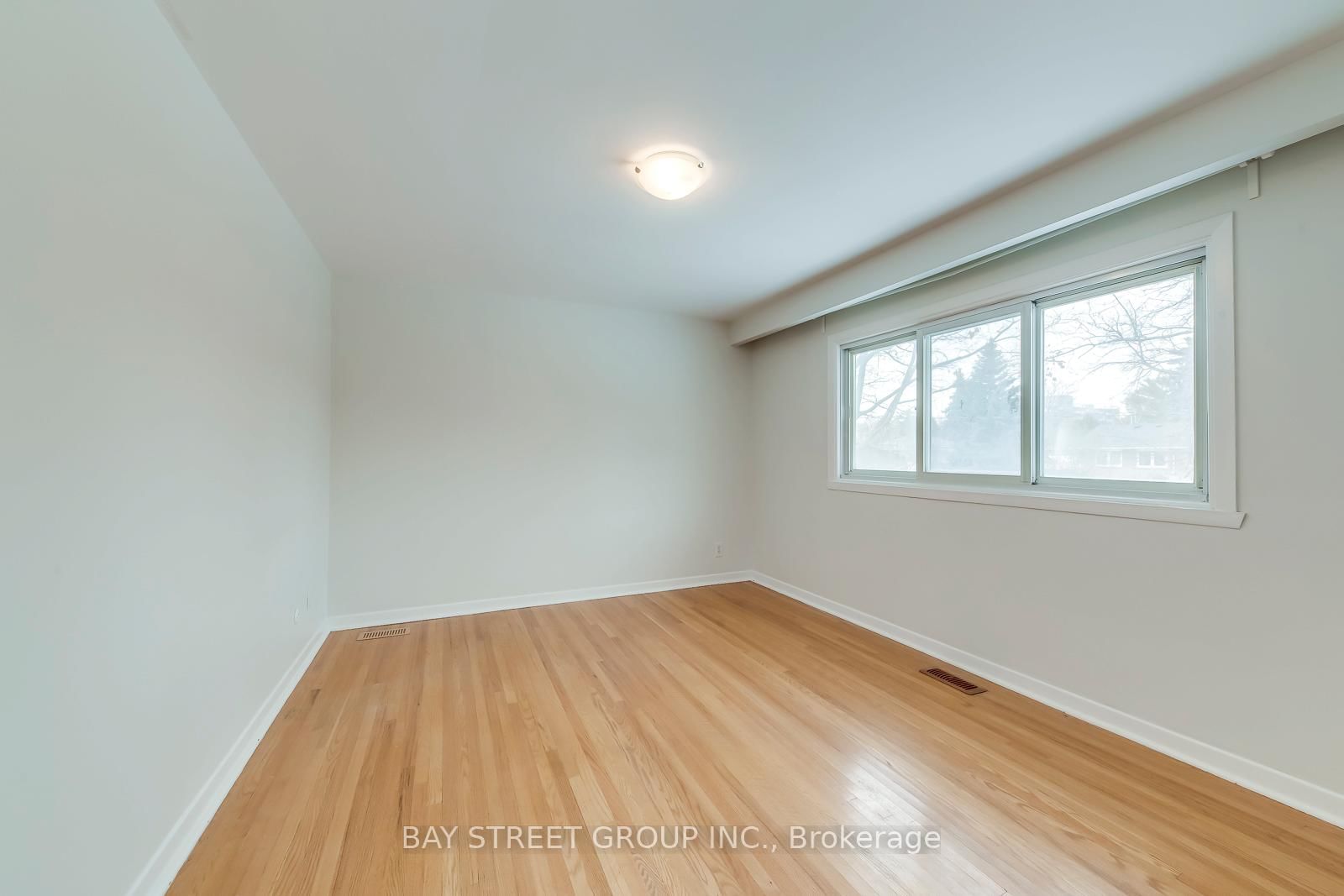 Detached House for sale at 49 Rayne Avenue, Oakville, Ontario, L6H 1C1 - College Park - MLS: W12847220