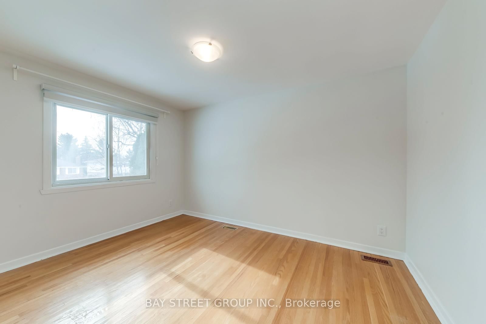 Detached House for sale at 49 Rayne Avenue, Oakville, Ontario, L6H 1C1 - College Park - MLS: W12847220