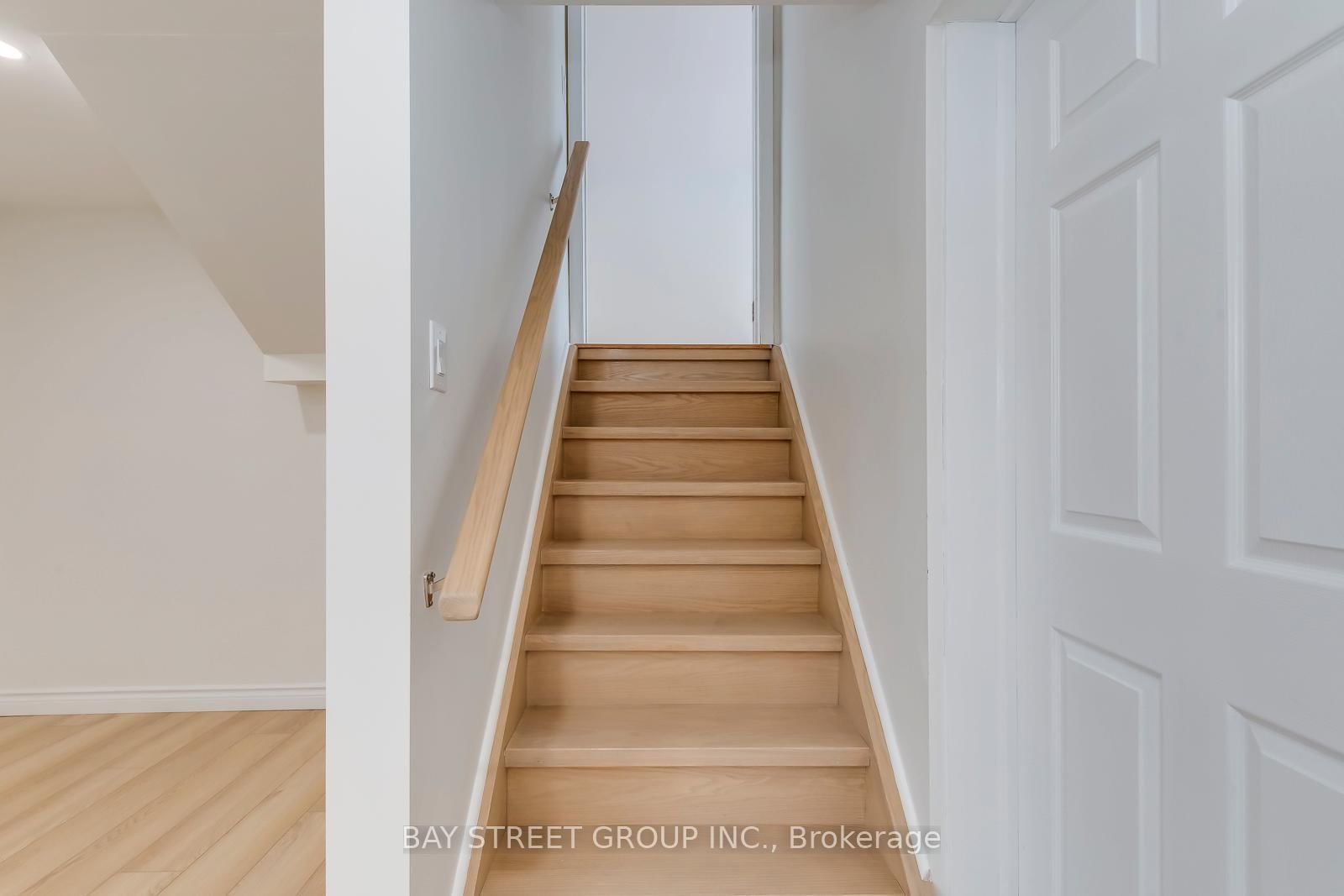 Detached House for sale at 49 Rayne Avenue, Oakville, Ontario, L6H 1C1 - College Park - MLS: W12847220