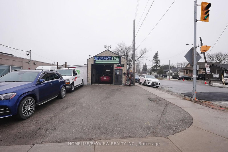 811 Lakeshore Rd E, Mississauga, L5E 1C8 | Image 3