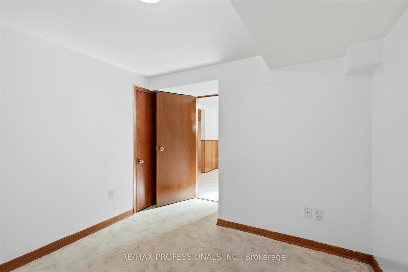 Detached House for sale at 54 Culnan Avenue, Toronto, Ontario, M8Z 5B2 - Islington-City Centre West - MLS: W12848088
