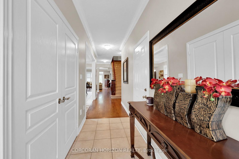 3269 Stocksbridge Ave, Oakville, L6M 0E3 | Image 3