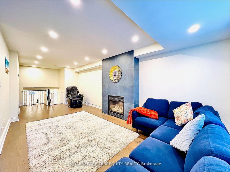 32B - 1084 Queen St W, Mississauga, L5H 4K4 | Image 3