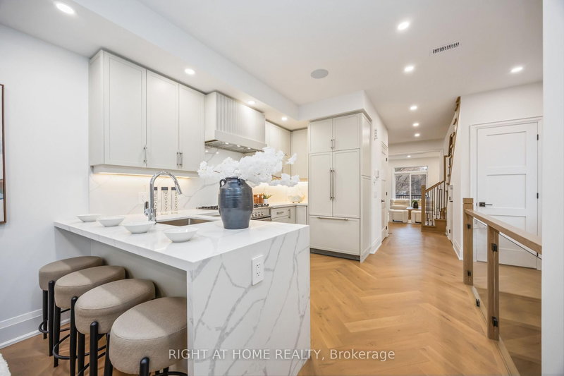 34A Morningside Ave W, Toronto, M6S 1C4 | Image 3