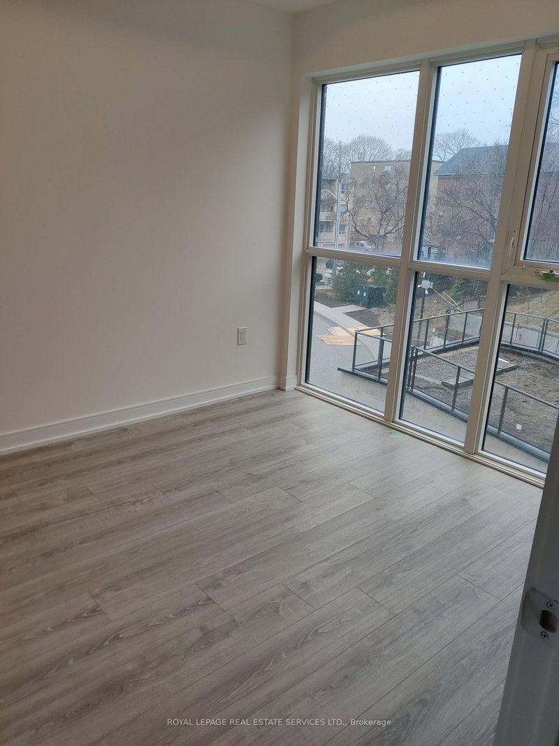 305 - 25 Neighbourhood Lane, Toronto, M8Y 0C4 | Image 2