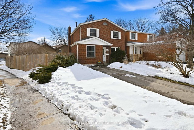 2478 Malcolm Crescent