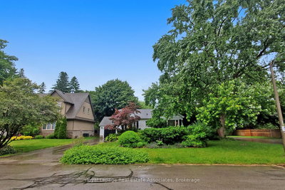Main - 925 Kingsway Dr | Burlington | Image