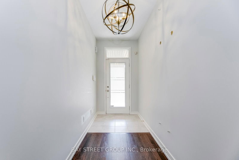 227 Huguenot Rd, Oakville, L6H 0L6 | Image 3