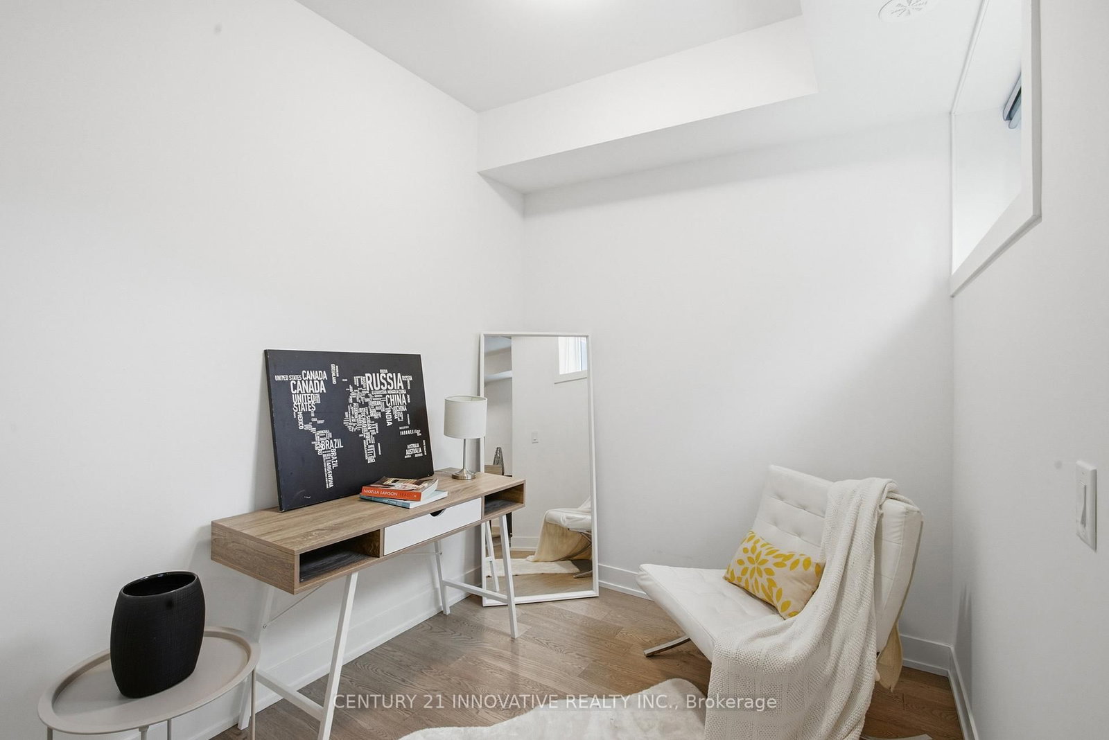 Townhouse for sale at 104-1115 Douglas McCurdy Common Street, Mississauga, Ontario, L5G 0C6 - Lakeview - MLS: W12849686