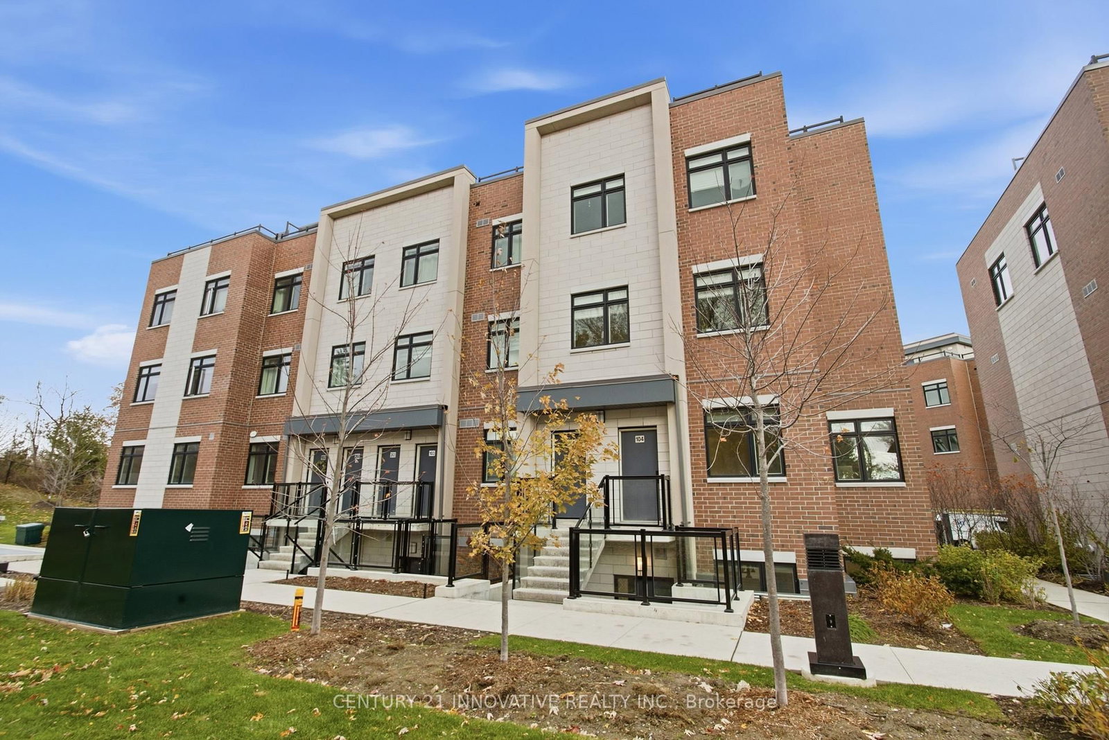 Townhouse for sale at 104-1115 Douglas McCurdy Common Street, Mississauga, Ontario, L5G 0C6 - Lakeview - MLS: W12849686