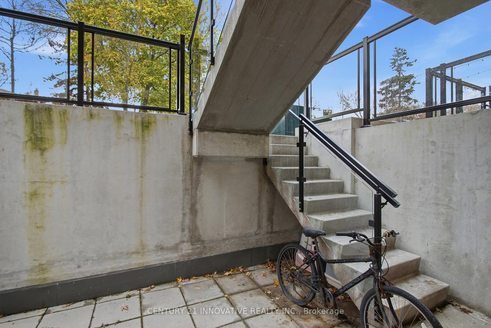 Townhouse for sale at 104-1115 Douglas McCurdy Common Street, Mississauga, Ontario, L5G 0C6 - Lakeview - MLS: W12849686