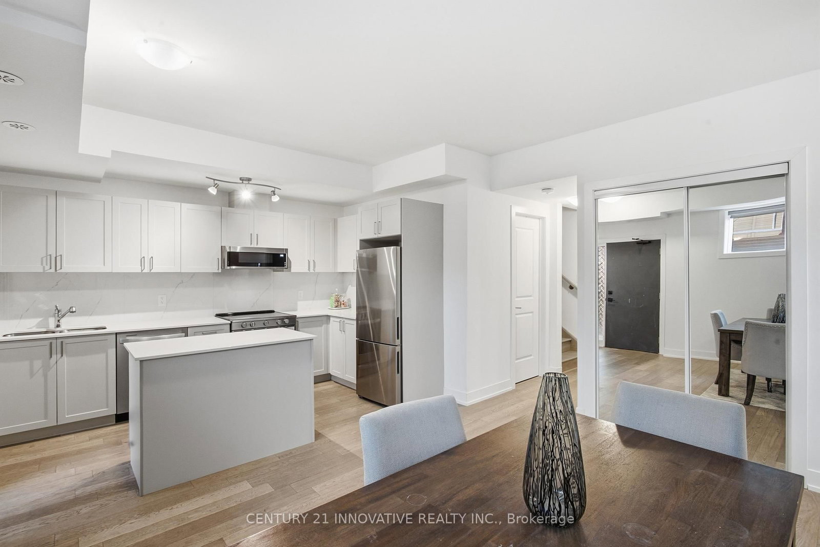 Townhouse for sale at 104-1115 Douglas McCurdy Common Street, Mississauga, Ontario, L5G 0C6 - Lakeview - MLS: W12849686