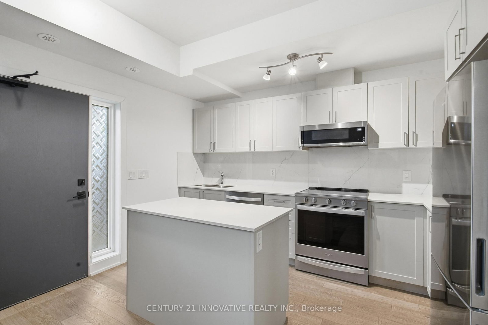 Townhouse for sale at 104-1115 Douglas McCurdy Common Street, Mississauga, Ontario, L5G 0C6 - Lakeview - MLS: W12849686