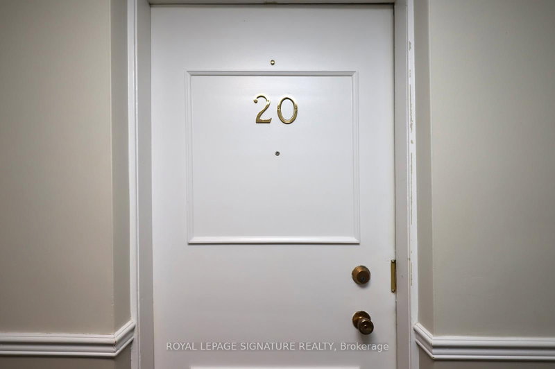 20 - 160 Carsbrooke Rd, Toronto, M9C 1G9 | Image 2