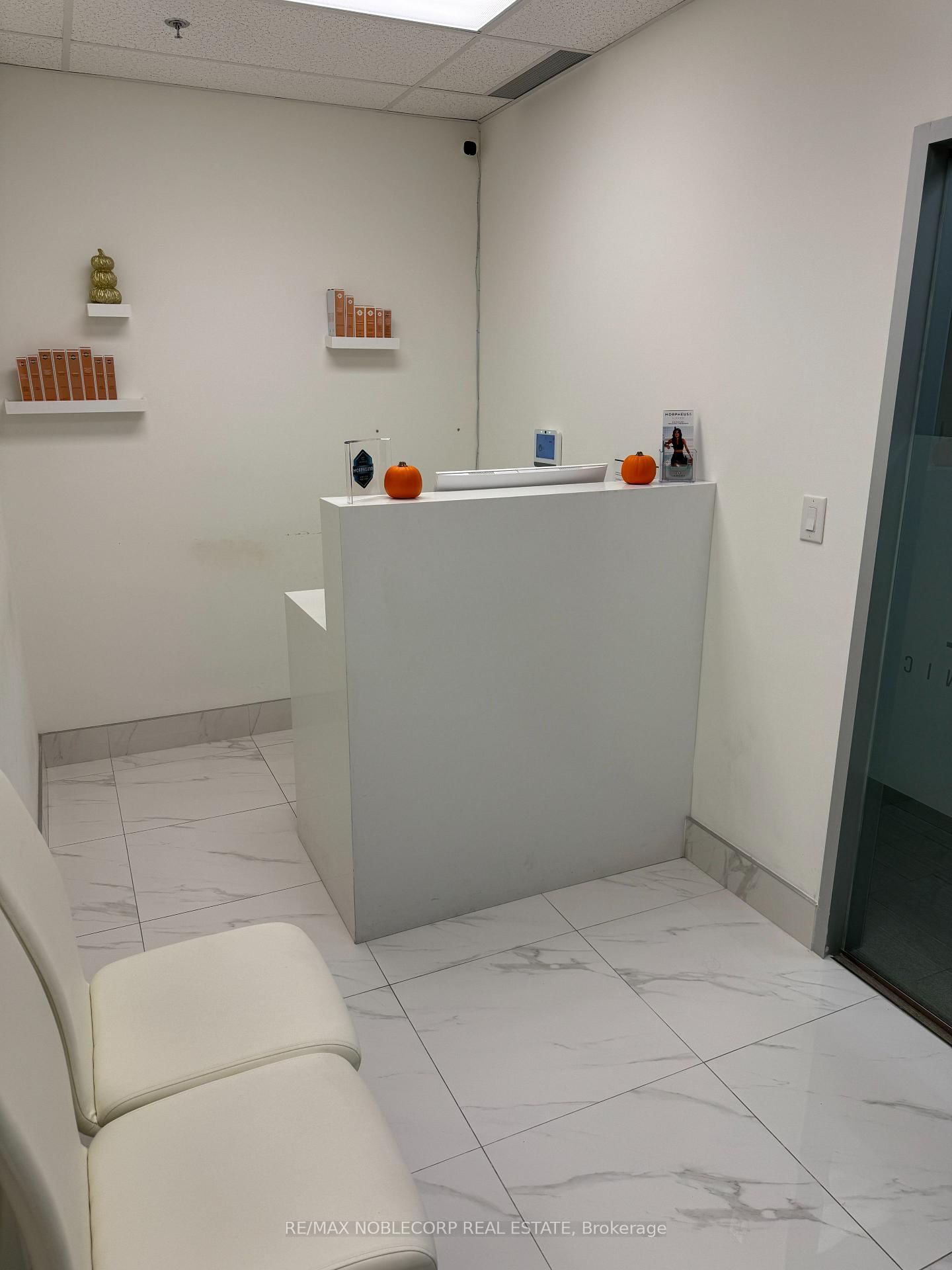 3075 Hospital Gate, Unit 422 - Photo 3