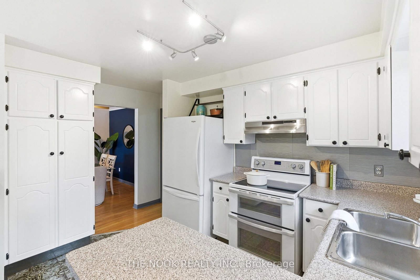 Semi-Detached House for sale at 43 Prouse Drive, Brampton, Ontario, L6V 3A3 - Brampton North - MLS: W12850354