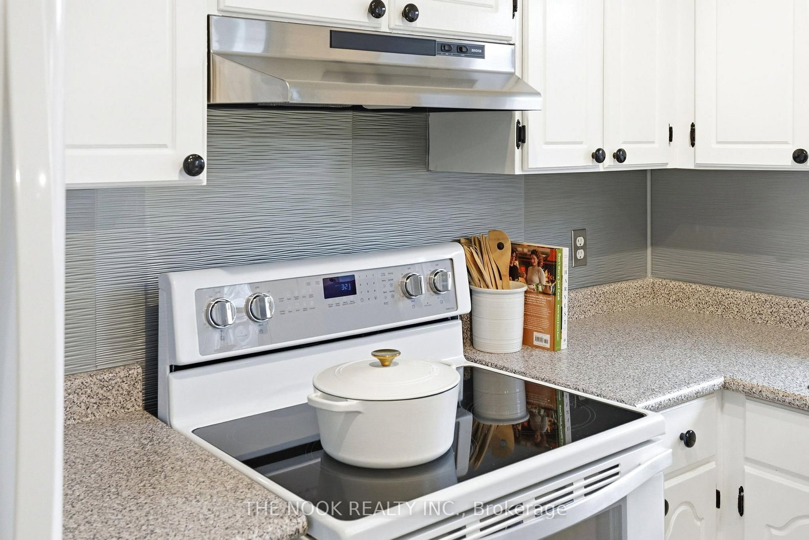 Semi-Detached House for sale at 43 Prouse Drive, Brampton, Ontario, L6V 3A3 - Brampton North - MLS: W12850354