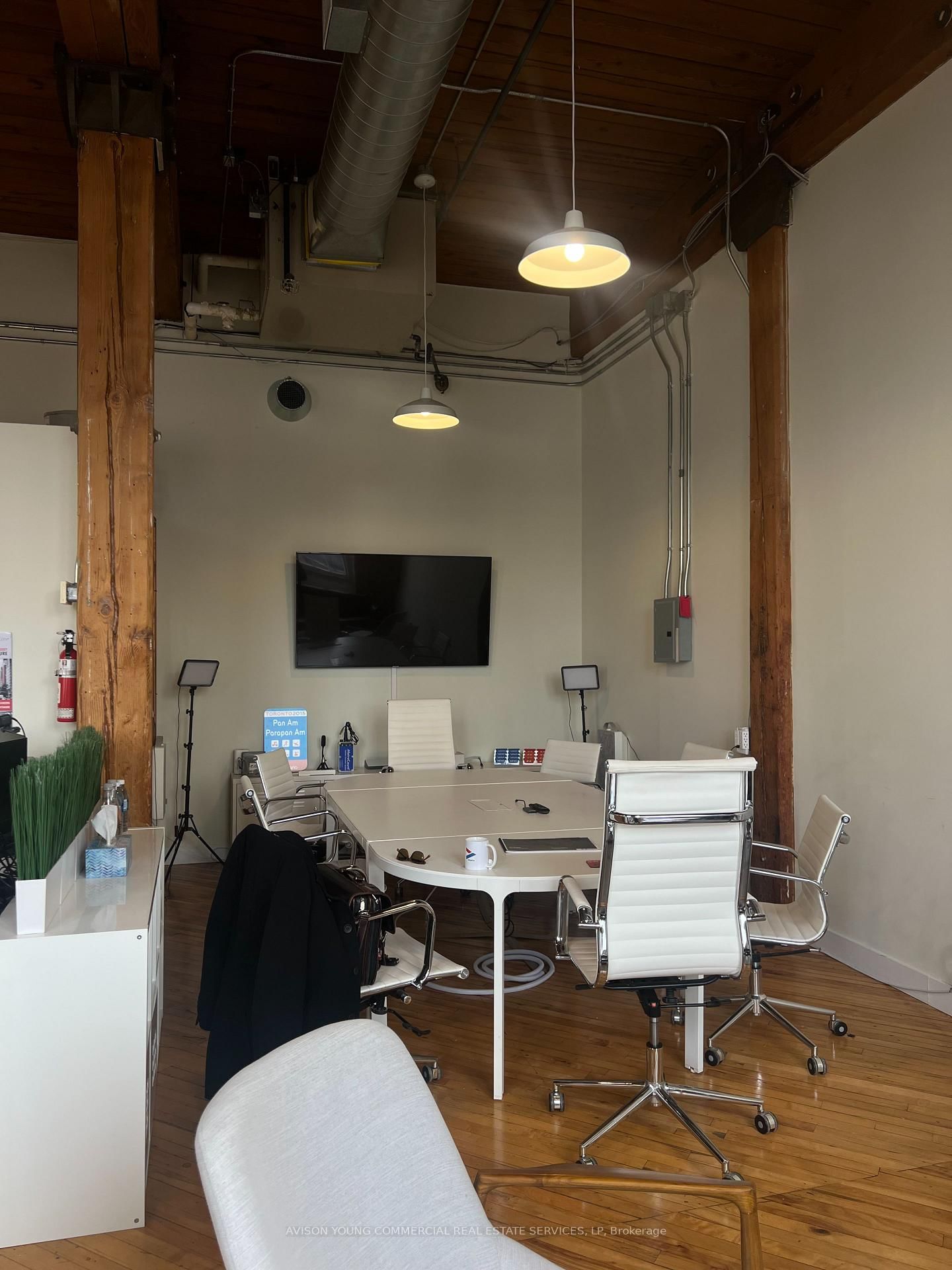 67 Mowat Avenue - Photo 5