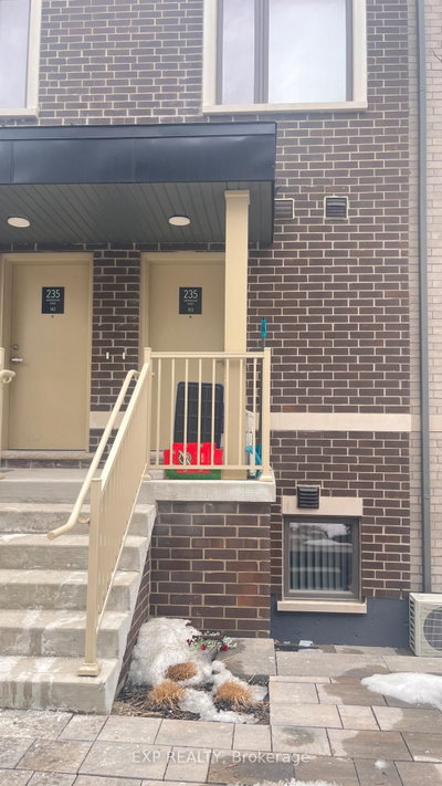 Townhouse leased at 143-235 Birmingham Street, Toronto, Ontario, M8V 2C7 - New Toronto - MLS: W12851170