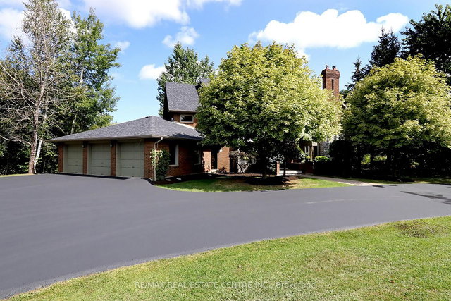 155 Crawford Crescent