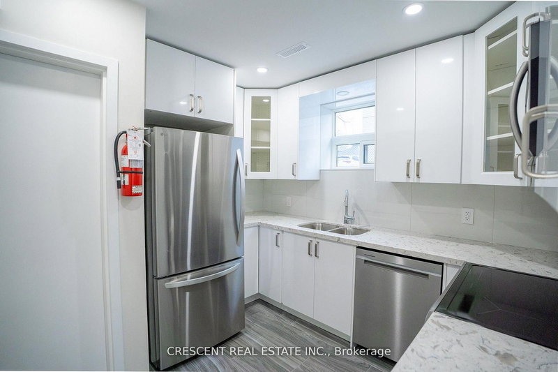 1 - 19 Queen St W, Mississauga, L5H 1L5 | Image 2