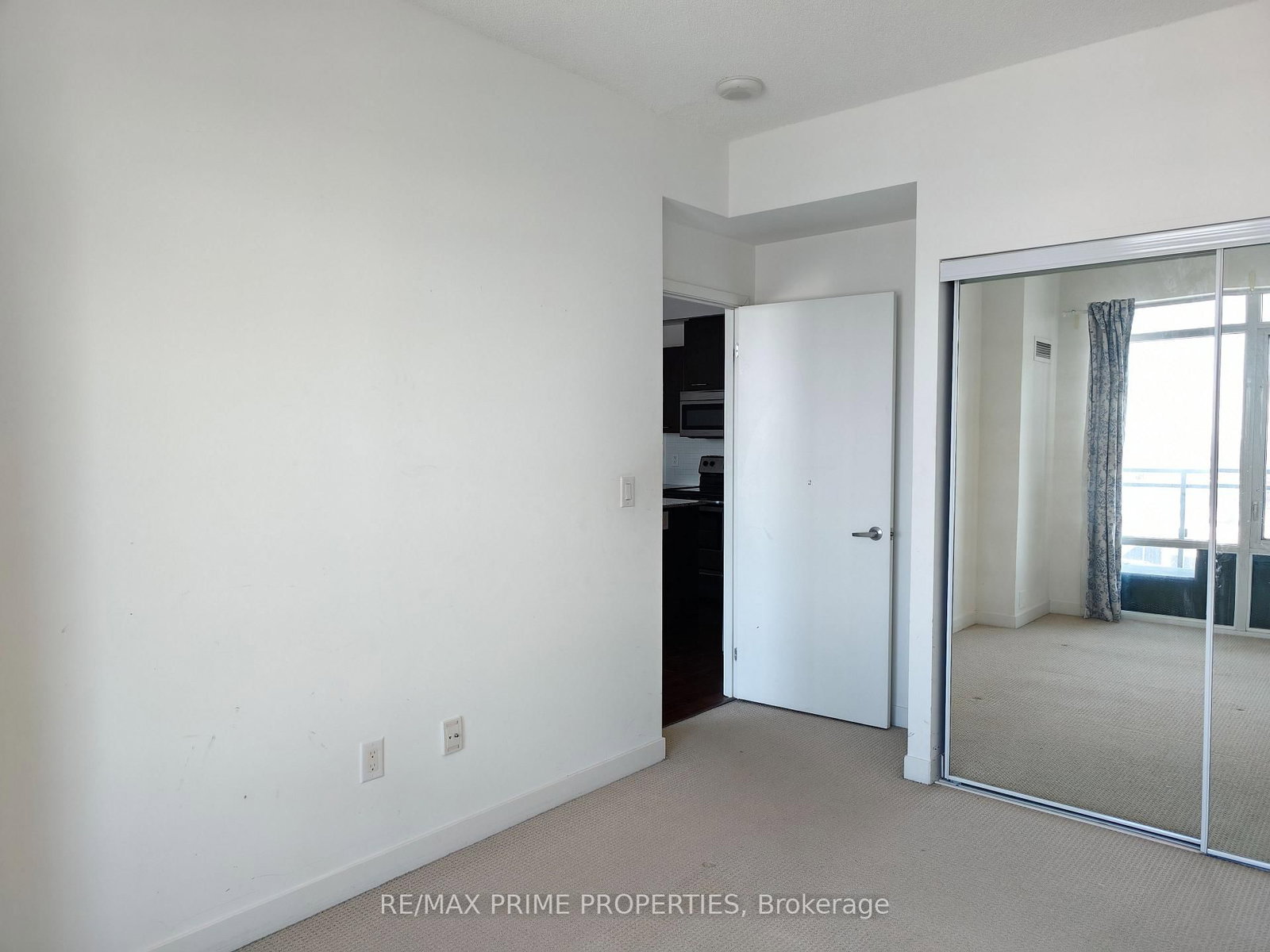 360 Square One Drive, Unit 1609 - Photo 6