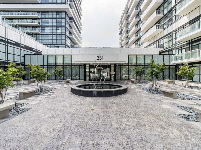 715 - 251 Manitoba Street