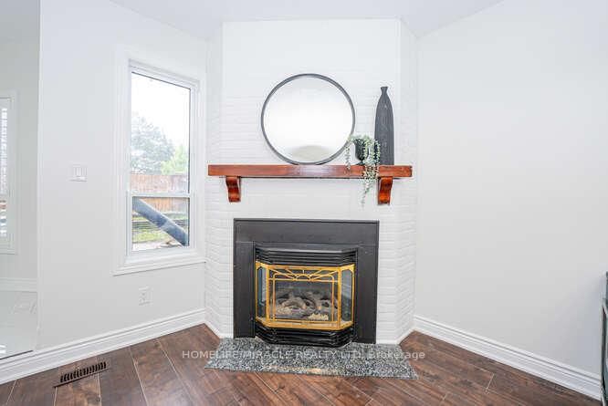 Detached House for sale at 14 Conover Court, Brampton, Ontario, L6Y 3J5 - Brampton South - MLS: W12852420