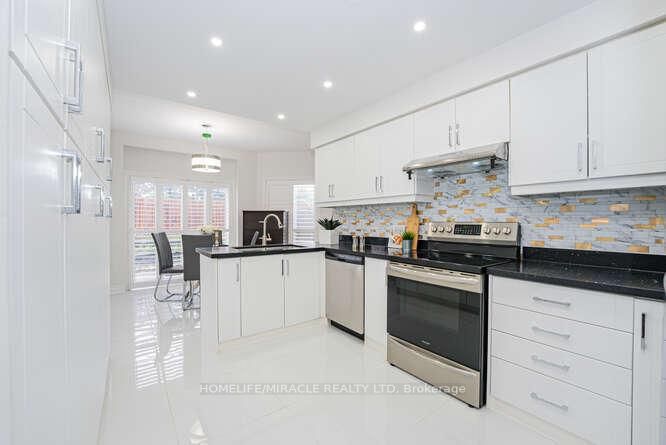 Detached House for sale at 14 Conover Court, Brampton, Ontario, L6Y 3J5 - Brampton South - MLS: W12852420