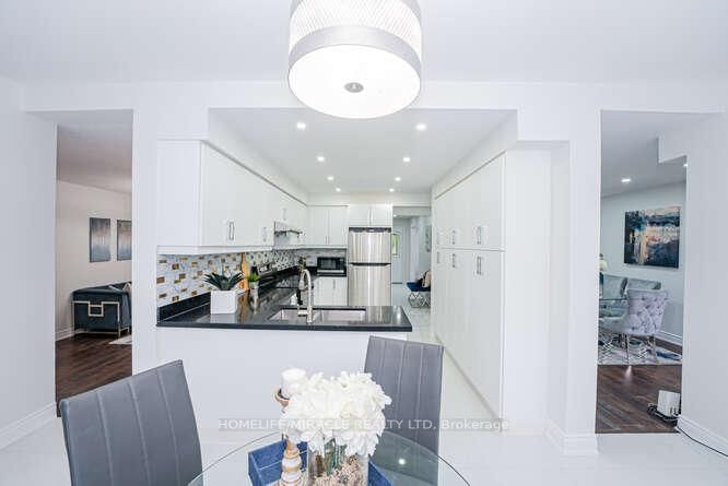 Detached House for sale at 14 Conover Court, Brampton, Ontario, L6Y 3J5 - Brampton South - MLS: W12852420