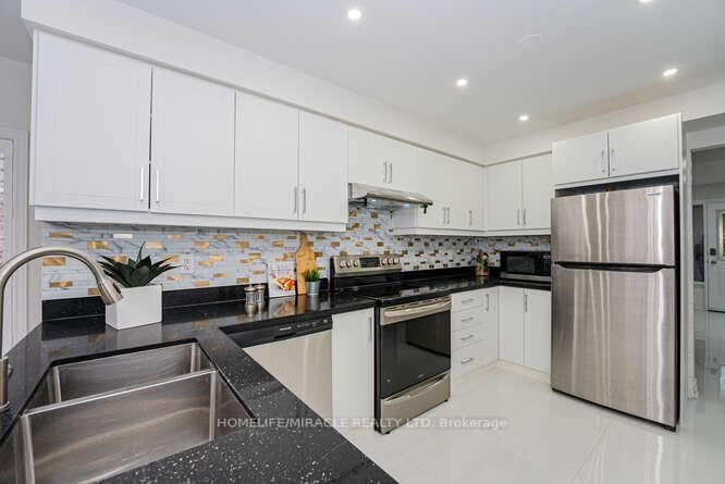 Detached House for sale at 14 Conover Court, Brampton, Ontario, L6Y 3J5 - Brampton South - MLS: W12852420