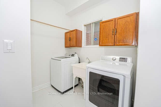 Detached House for sale at 14 Conover Court, Brampton, Ontario, L6Y 3J5 - Brampton South - MLS: W12852420