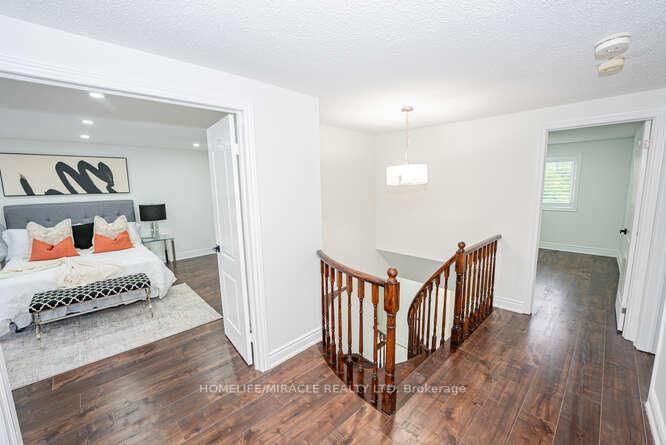 Detached House for sale at 14 Conover Court, Brampton, Ontario, L6Y 3J5 - Brampton South - MLS: W12852420