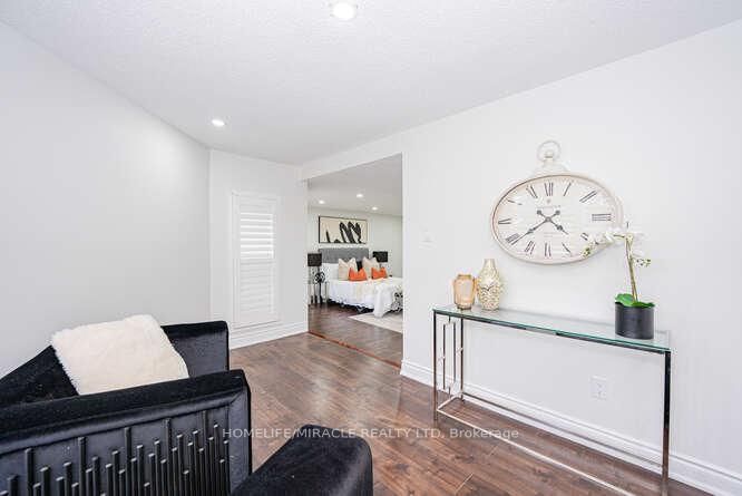 Detached House for sale at 14 Conover Court, Brampton, Ontario, L6Y 3J5 - Brampton South - MLS: W12852420