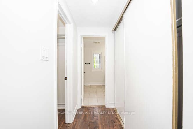 Detached House for sale at 14 Conover Court, Brampton, Ontario, L6Y 3J5 - Brampton South - MLS: W12852420