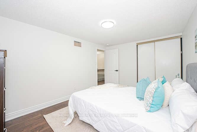 Detached House for sale at 14 Conover Court, Brampton, Ontario, L6Y 3J5 - Brampton South - MLS: W12852420