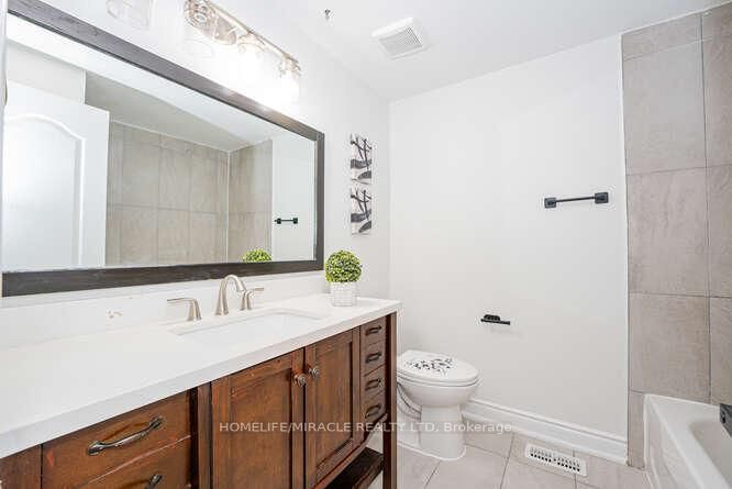 Detached House for sale at 14 Conover Court, Brampton, Ontario, L6Y 3J5 - Brampton South - MLS: W12852420