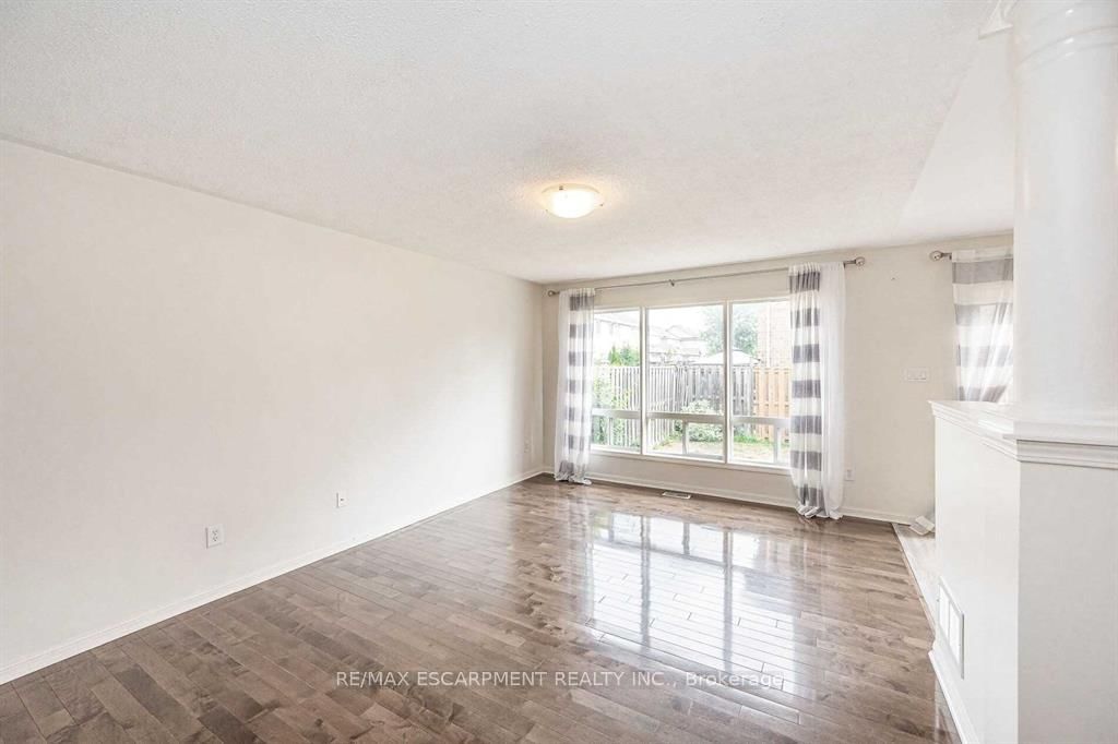 Townhouse for sale at 803 Mckay Crescent, Milton, Ontario, L9T 6L1 - Beaty - MLS: W12852440