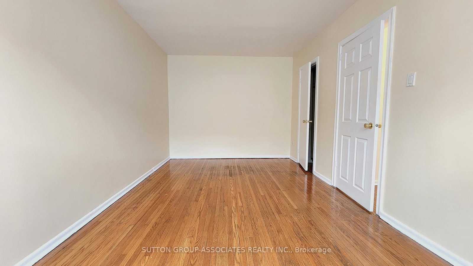 Semi-Detached House for lease at 304-1 Greenbrook Drive, Toronto, Ontario, M6M 2J8 - Beechborough-Greenbrook - MLS: W12852468