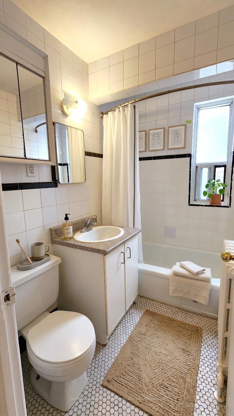 Semi-Detached House for lease at 304-1 Greenbrook Drive, Toronto, Ontario, M6M 2J8 - Beechborough-Greenbrook - MLS: W12852468