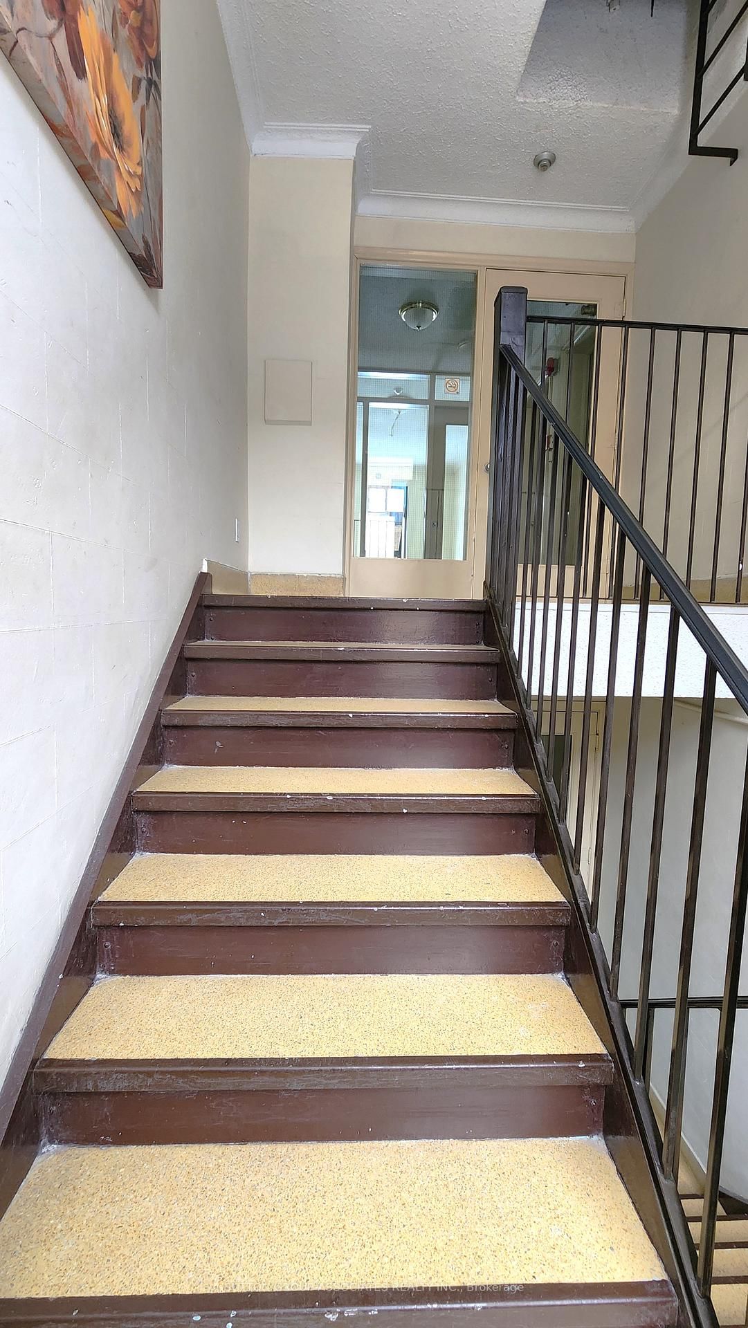 Semi-Detached House for lease at 304-1 Greenbrook Drive, Toronto, Ontario, M6M 2J8 - Beechborough-Greenbrook - MLS: W12852468