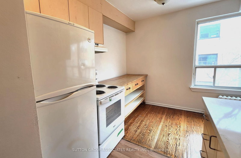 304 - 1 Greenbrook Dr, Toronto, M6M 2J8 | Image 3