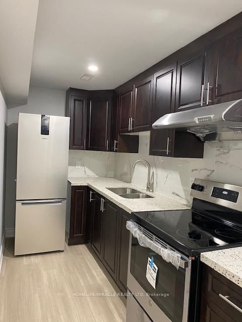 3898 Milkwood Crescent - Photo 4