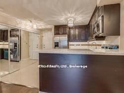 1005 - 3880 Duke of York Boulevard