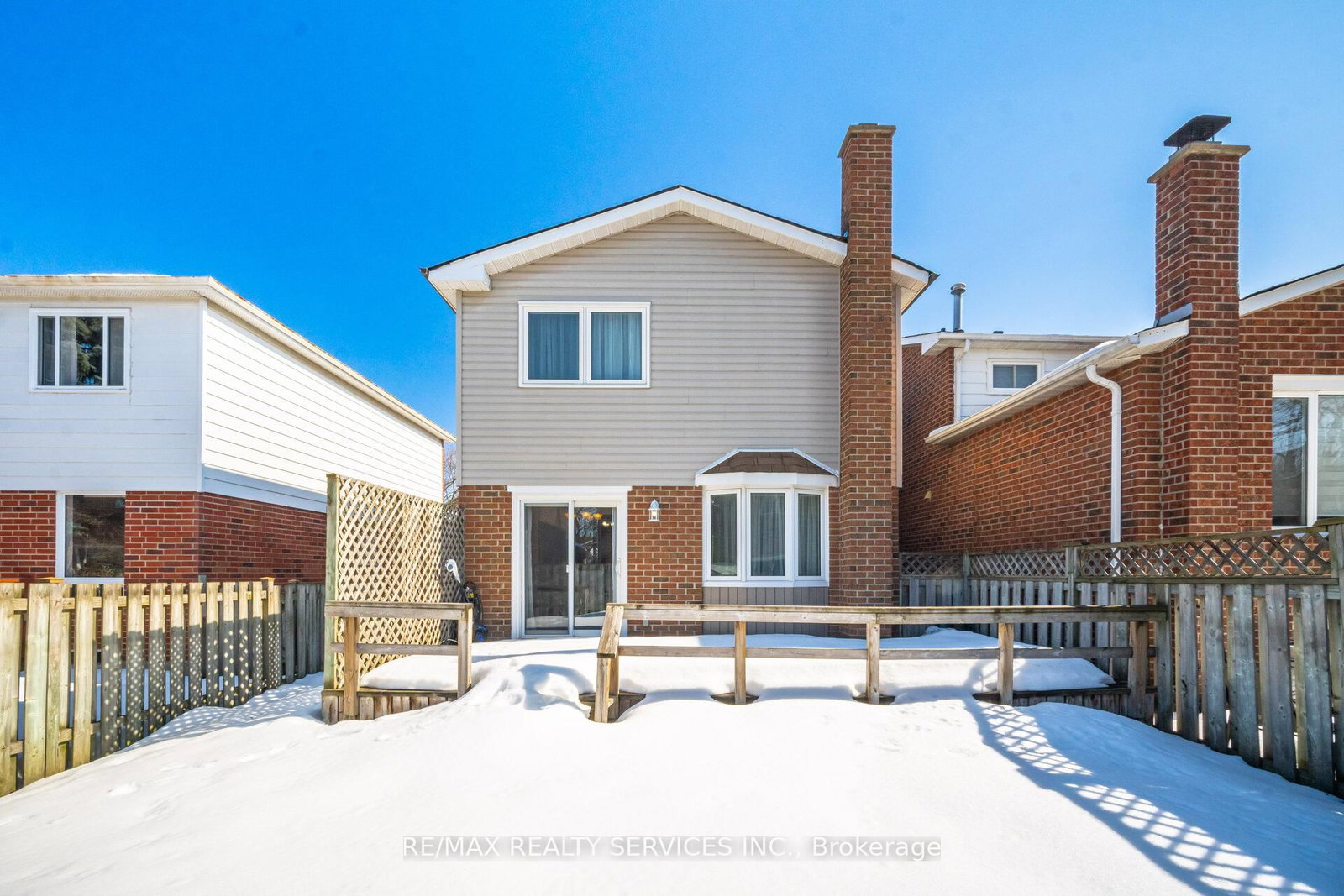 Detached House for sale at 16 Ferri Crescent, Brampton, Ontario, L6Z 1R9 - Heart Lake West - MLS: W12853322