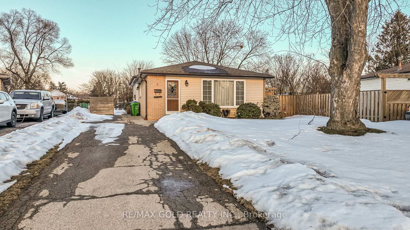 6 Eldon Crt, Brampton, L6T 2B9 | Image 3