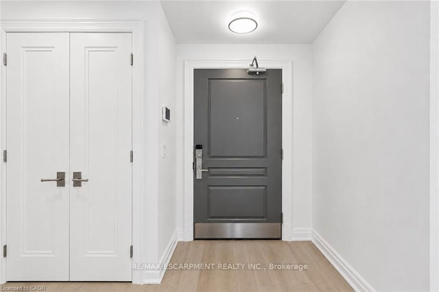 1102 - 2060 Lakeshore Road