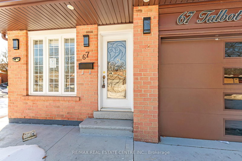 67 Talbot St, Brampton, L6X 2P4 | Image 2